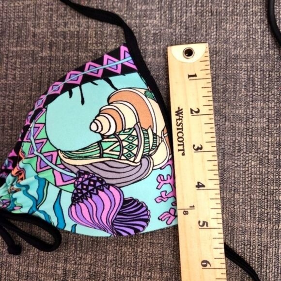 The BIKINI lab Triangle bikini top - Picture 7 of 7